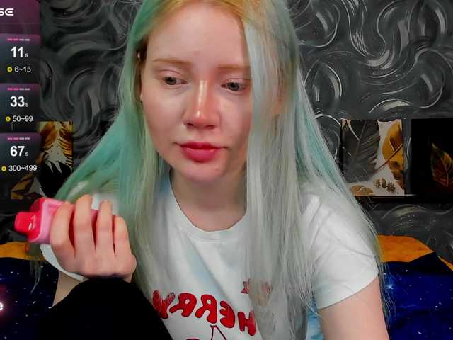 LillieBerry live cam on BongaCams