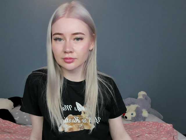 LillieBerry live cam on BongaCams