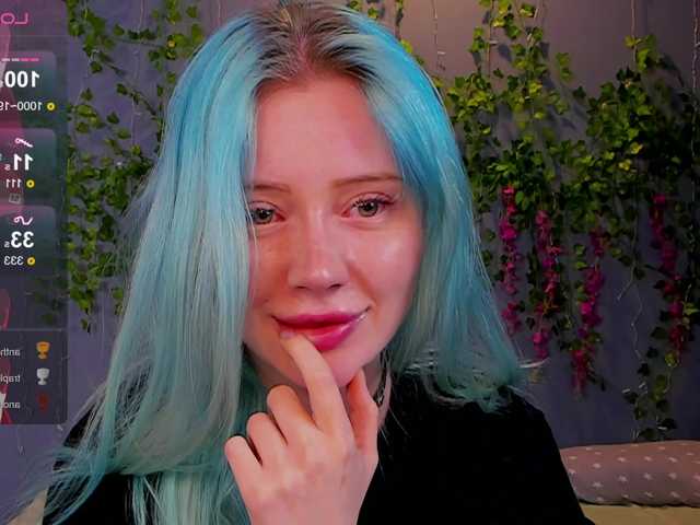 LillieBerry live cam on BongaCams