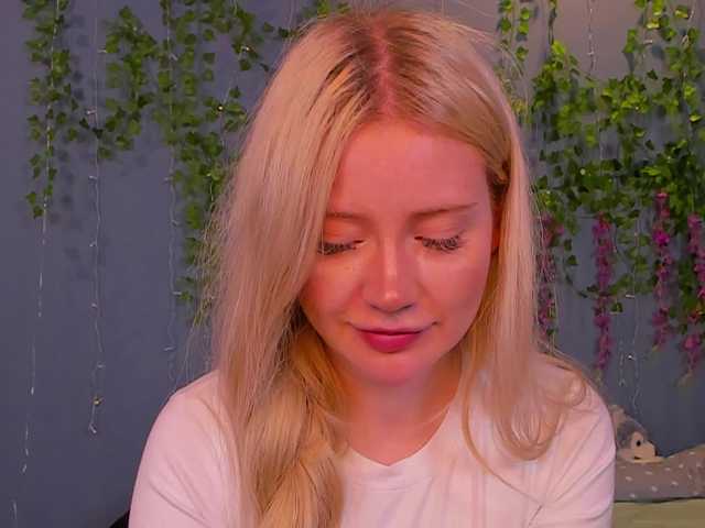 LillieBerry live cam on BongaCams