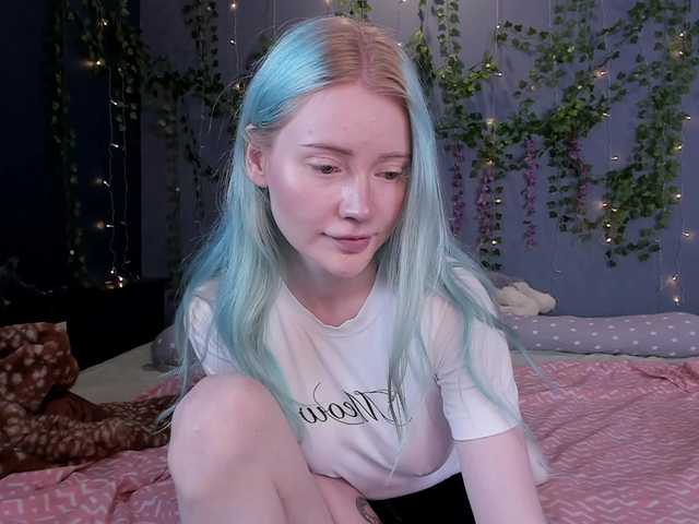LillieBerry live cam on BongaCams