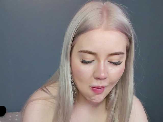 LillieBerry live cam on BongaCams