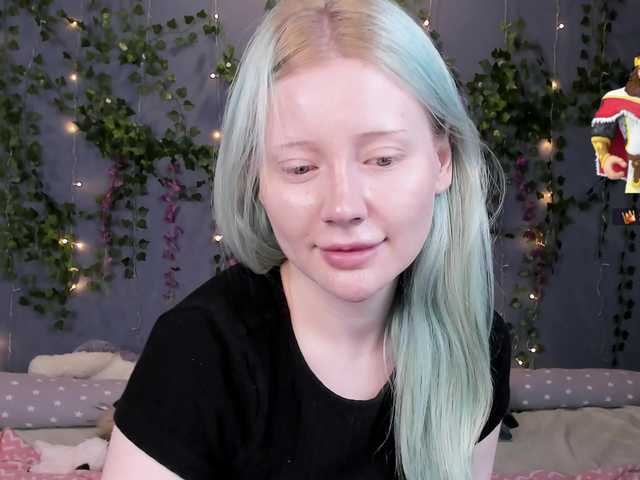 LillieBerry live cam on BongaCams