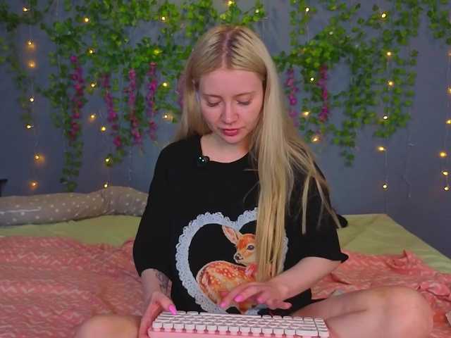 LillieBerry live webcam show