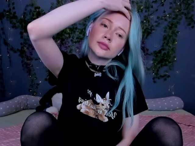 LillieBerry live cam on BongaCams