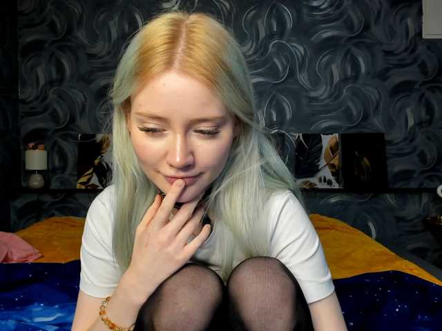 LillieBerry live cam on BongaCams