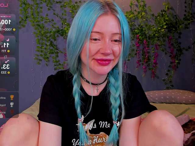 LillieBerry live cam on BongaCams