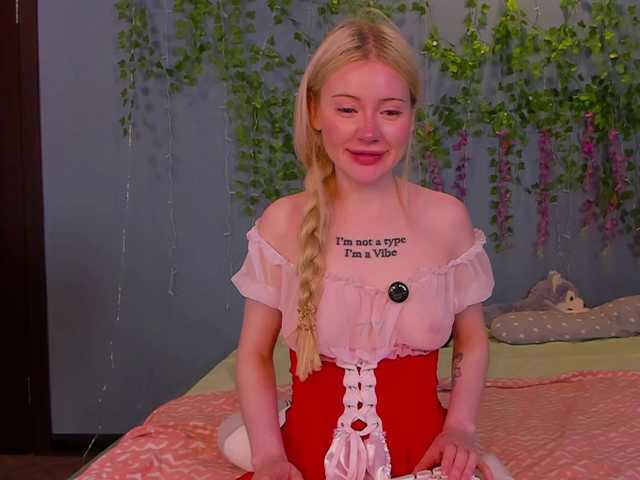 LillieBerry live cam on BongaCams