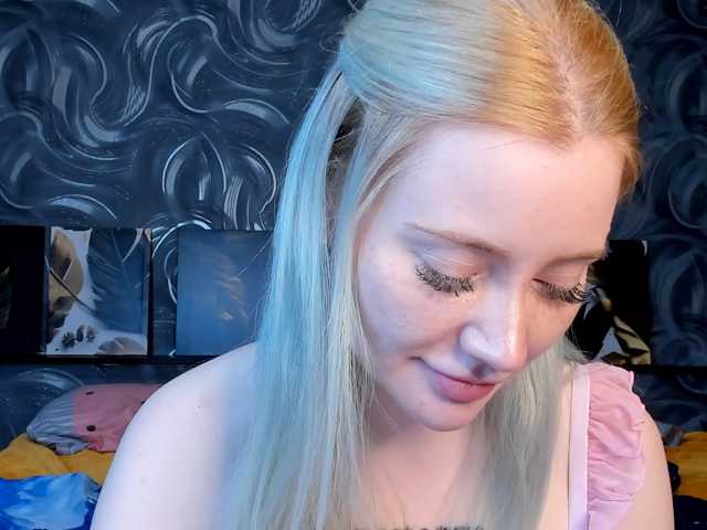 LillieBerry live cam on BongaCams