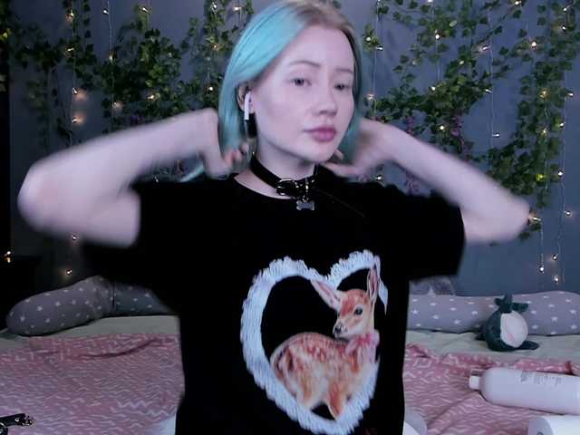 LillieBerry live cam on BongaCams
