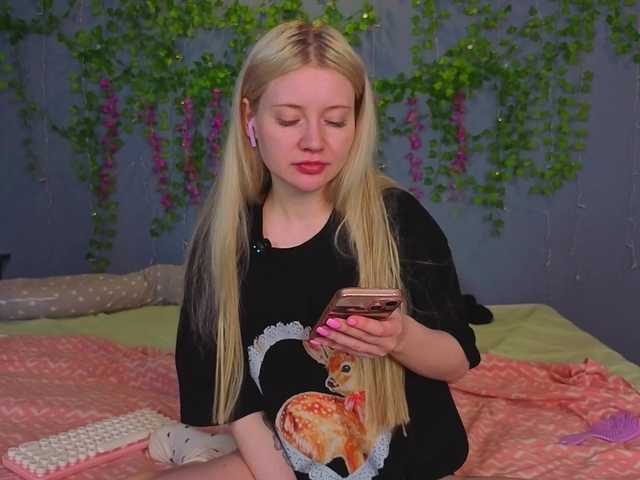 LillieBerry live cam on BongaCams
