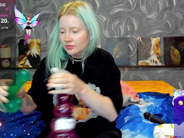 LillieBerry live cam on BongaCams