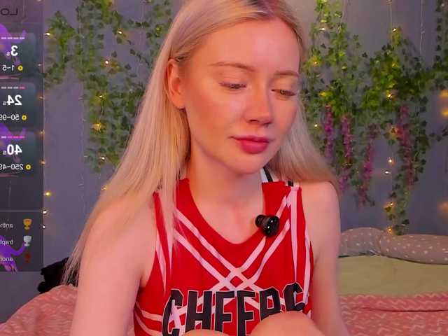 LillieBerry live cam on BongaCams