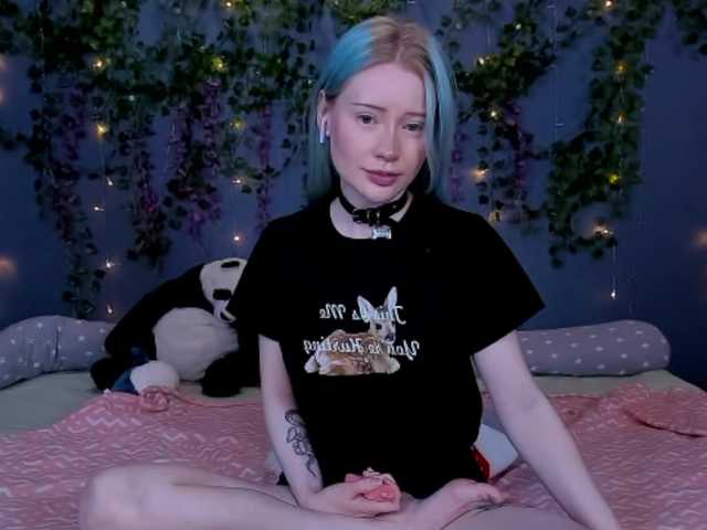 LillieBerry live cam on BongaCams