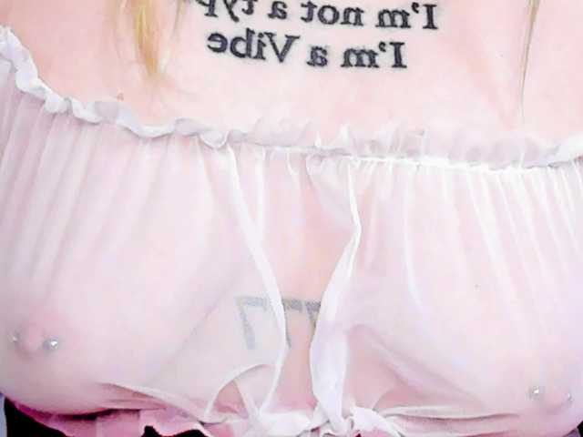 LillieBerry live cam on BongaCams