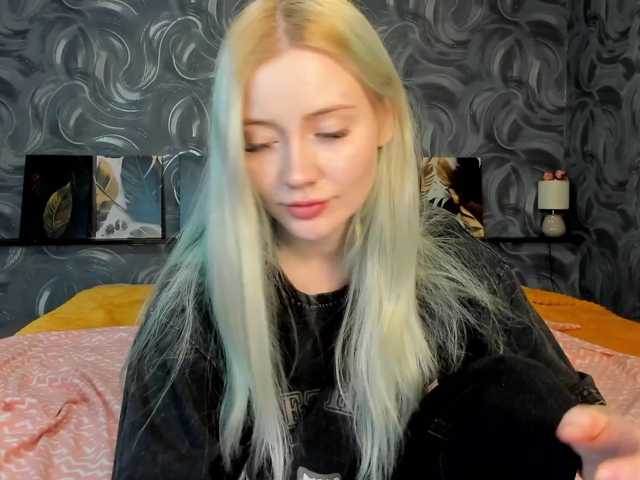 LillieBerry live cam on BongaCams