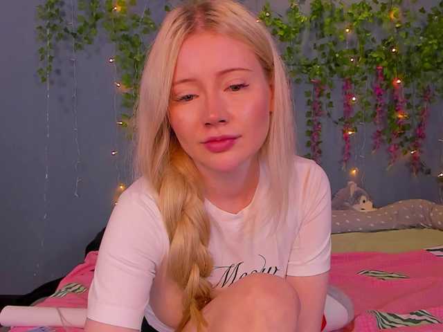 LillieBerry live cam on BongaCams