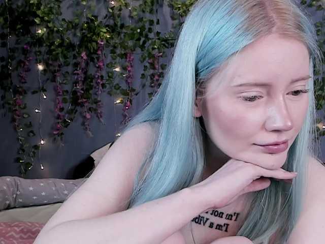 LillieBerry live cam on BongaCams