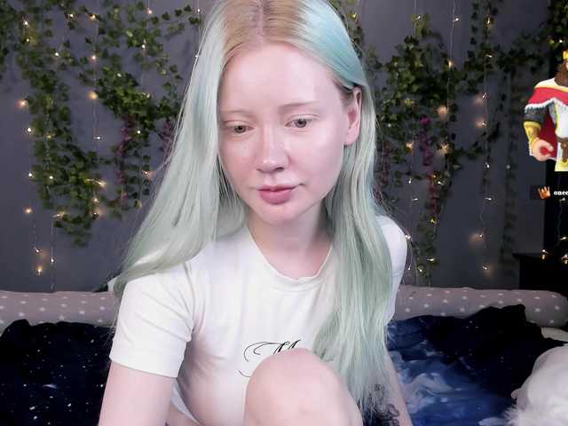 LillieBerry live cam on BongaCams