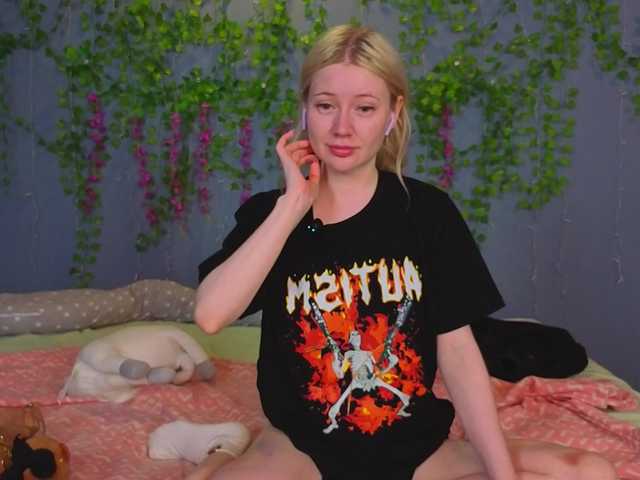 LillieBerry live webcam show