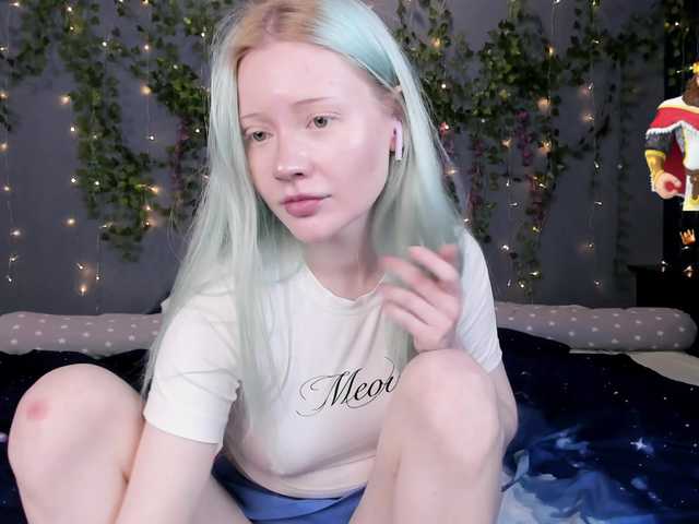 LillieBerry live cam on BongaCams
