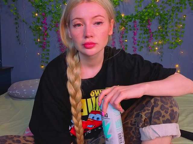 LillieBerry live cam on BongaCams