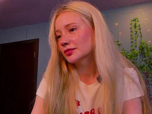 LillieBerry live webcam show