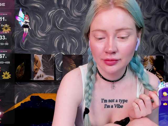 LillieBerry live cam on BongaCams