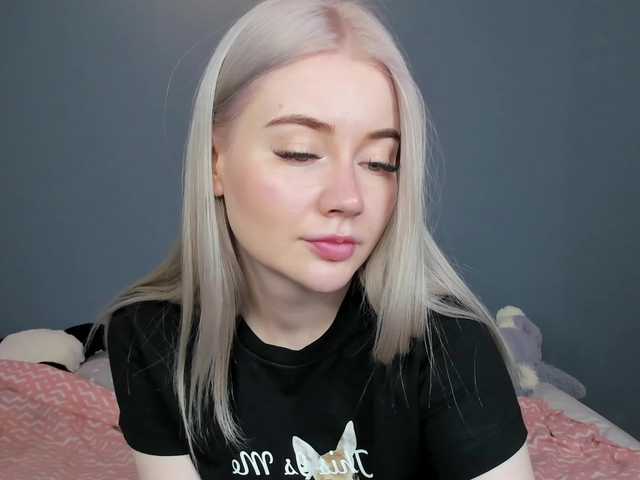 LillieBerry live cam on BongaCams