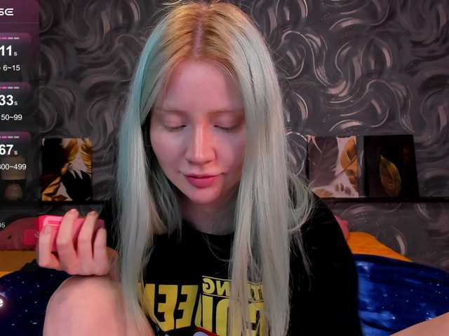 LillieBerry live cam on BongaCams