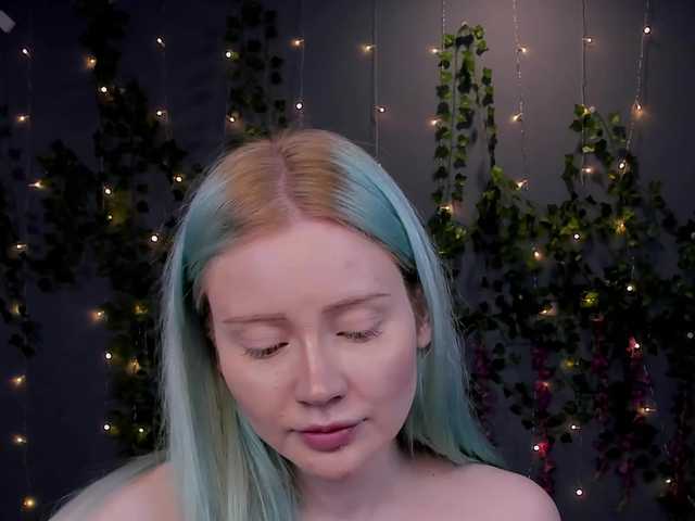 LillieBerry live cam on BongaCams