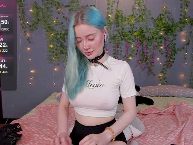 LillieBerry live cam on BongaCams