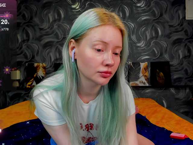 LillieBerry live cam on BongaCams