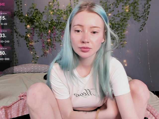 LillieBerry live cam on BongaCams