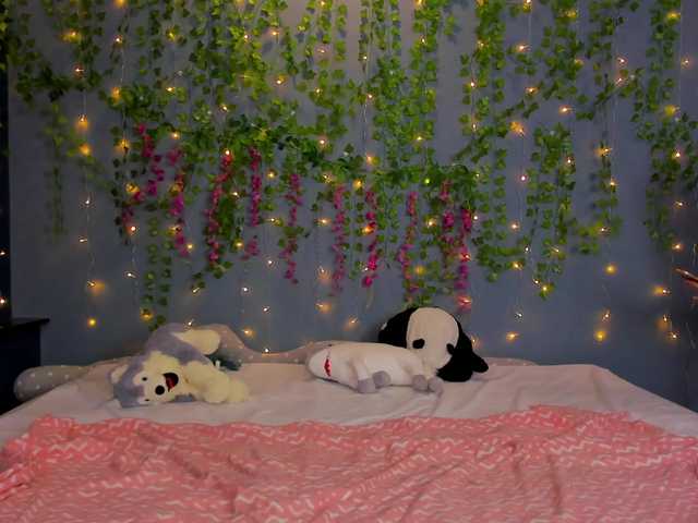 LillieBerry live cam on BongaCams