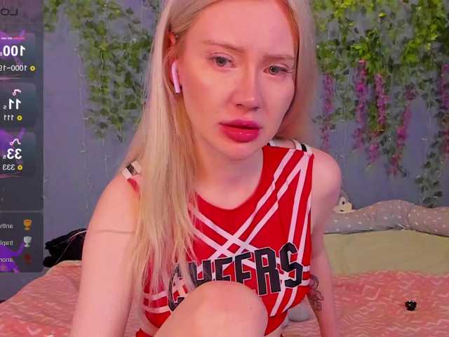 LillieBerry live cam on BongaCams