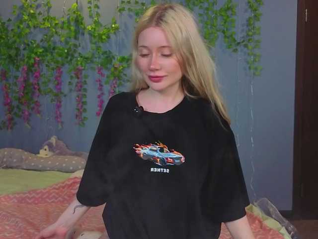 LillieBerry live cam on BongaCams