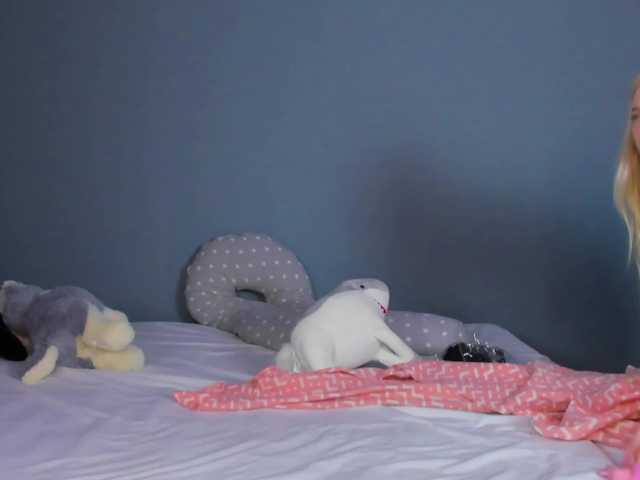 LillieBerry live cam on BongaCams