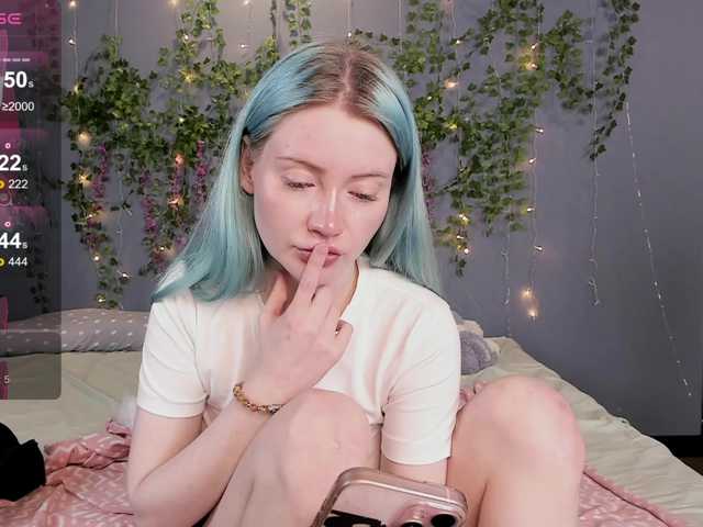 LillieBerry live cam on BongaCams
