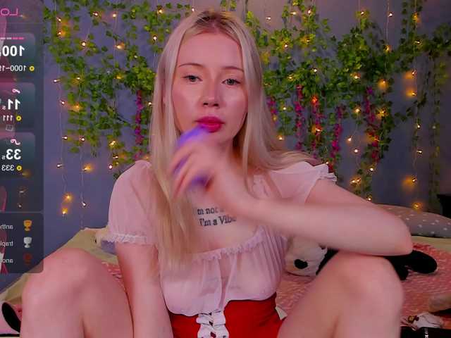 LillieBerry live cam on BongaCams