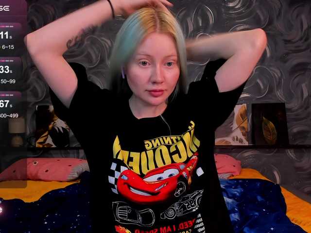 LillieBerry live cam on BongaCams