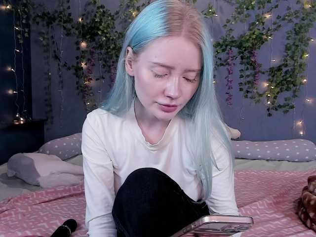LillieBerry live cam on BongaCams