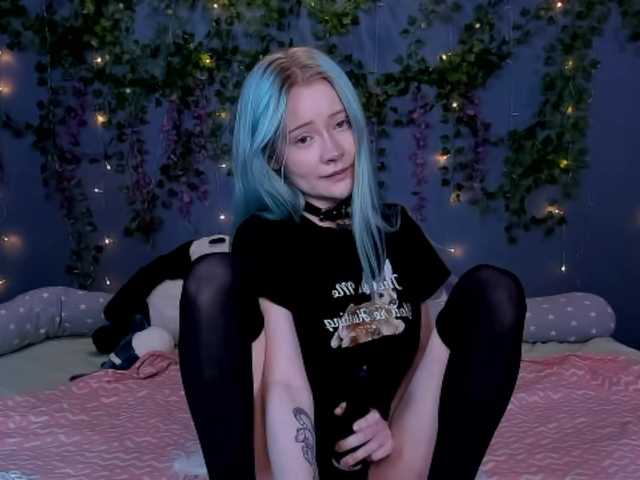 LillieBerry live cam on BongaCams