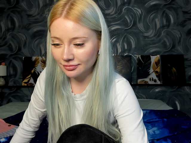 LillieBerry live cam on BongaCams
