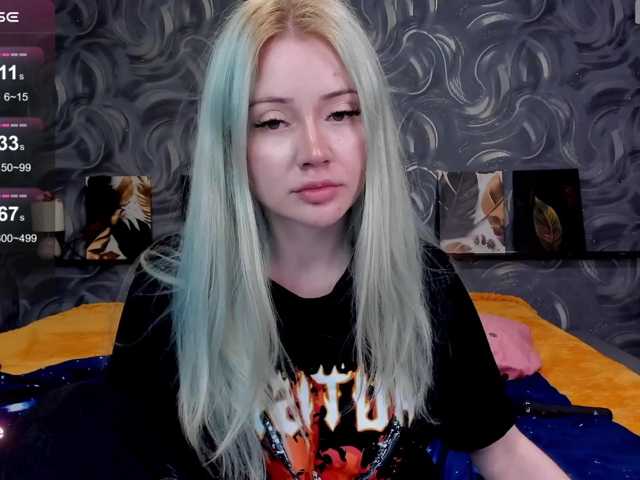 LillieBerry live cam on BongaCams