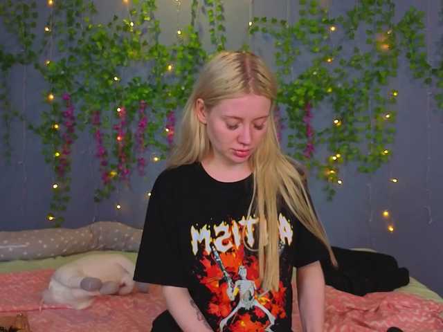 LillieBerry live webcam show