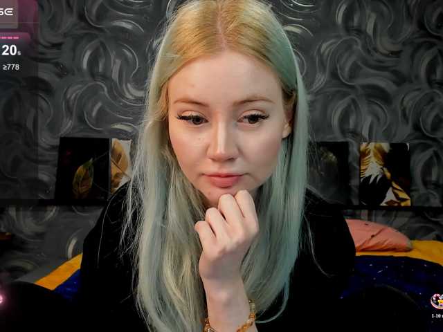 LillieBerry live cam on BongaCams
