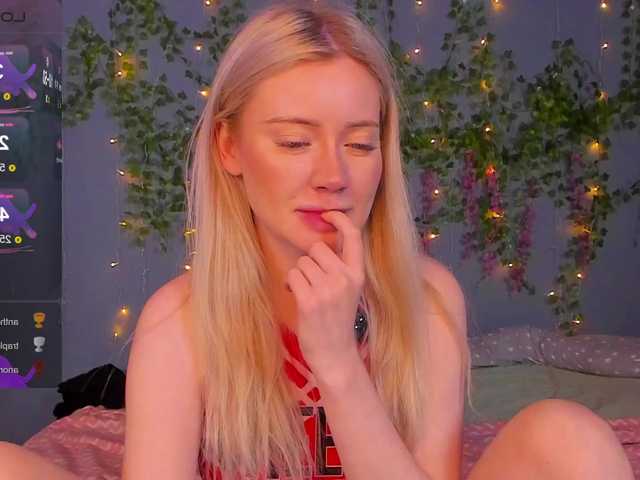 LillieBerry live cam on BongaCams