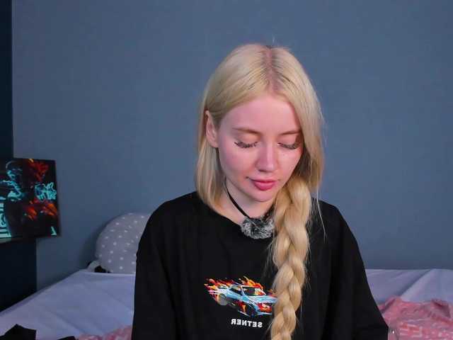 LillieBerry live cam on BongaCams