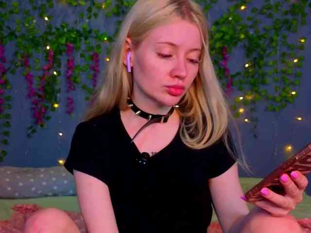 LillieBerry webcam